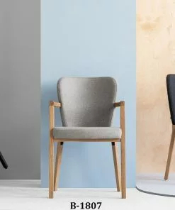 Tuoli A-1807 -Huonekalu kauppa lava a 1807 b 1807 fameg ruokap yd n tuoli ravintolatuoli muokattava t yspuinen laadukas moderni tyylik s py kki tammi monta s vyvaihtoehtoa