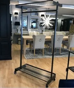 Narikka-Vaaterekki - Vaatenaulakko Pyörillä