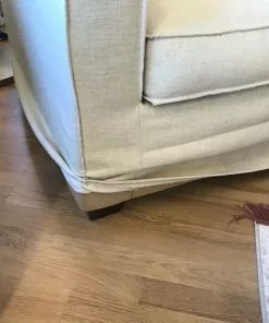 Alta Nojatuoli -Huonekalu kauppa vaalea kuutiomainen nojatuoli pellavakankaalla alta huppu